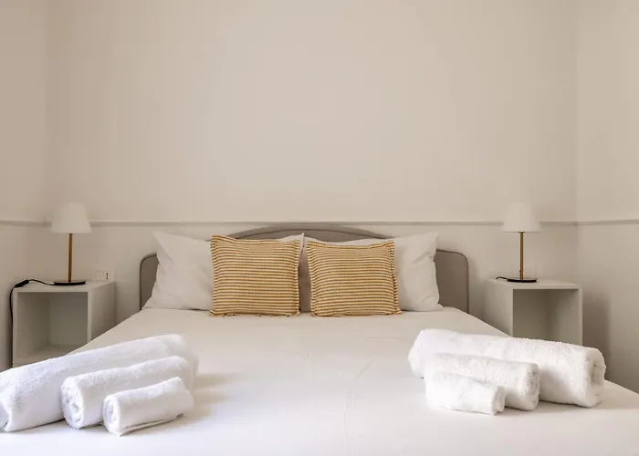 Via Pavia Location And Comfort 3 Bedrooms *